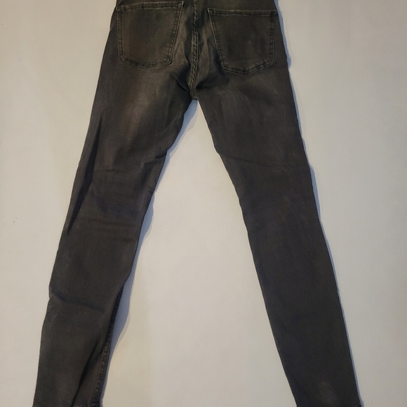 Zara gray  Premium denim size 2 short - Picture 4 of 5